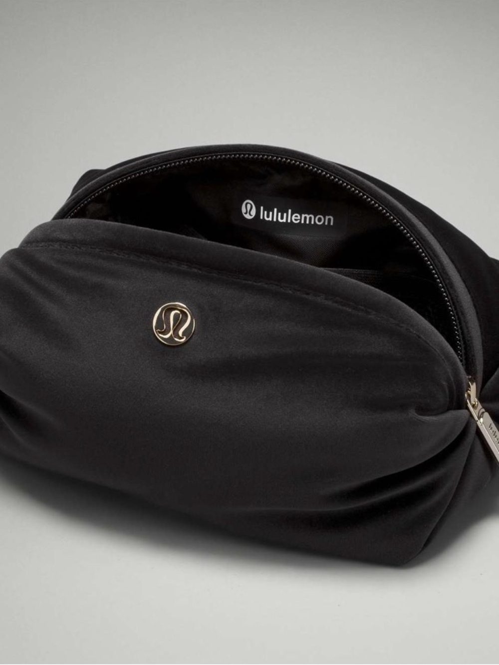 NWT Lululemon Feeling Ready Mini Velour Pouch